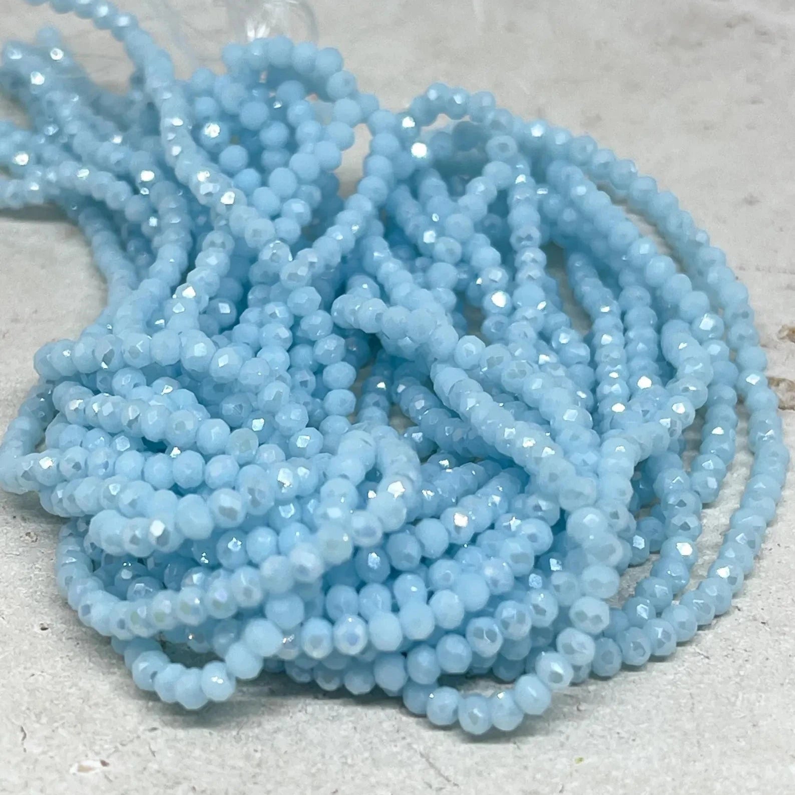 Kristallperlen 2mm Aquamarin Blau ab, Glasschliffperlen Blau, Blaue Glasperlen 2mm
