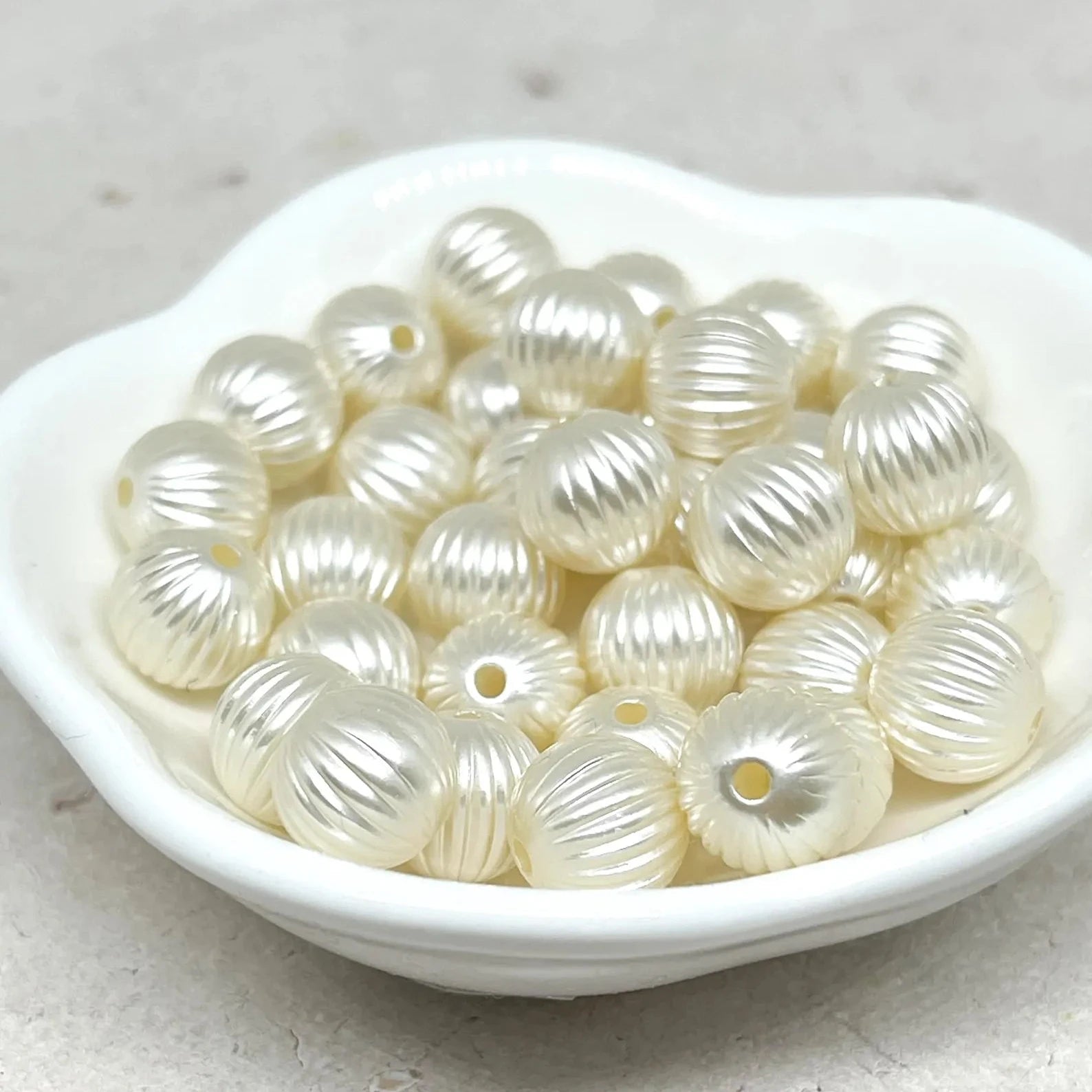 Acryl Perlen Rund 10mm Creme Weiß
