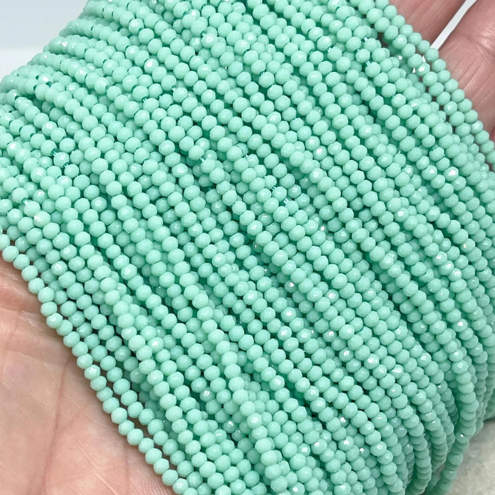Glasperlen 2mm Türkisgrün, Glasschliffperlen