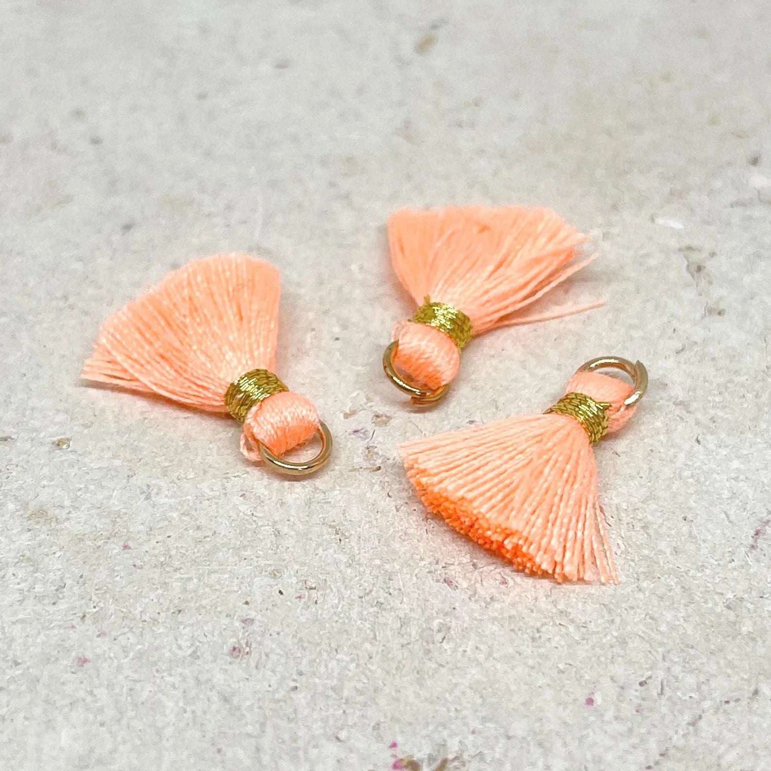 Quaste Anhänger 3 St. - Neon Aprikot