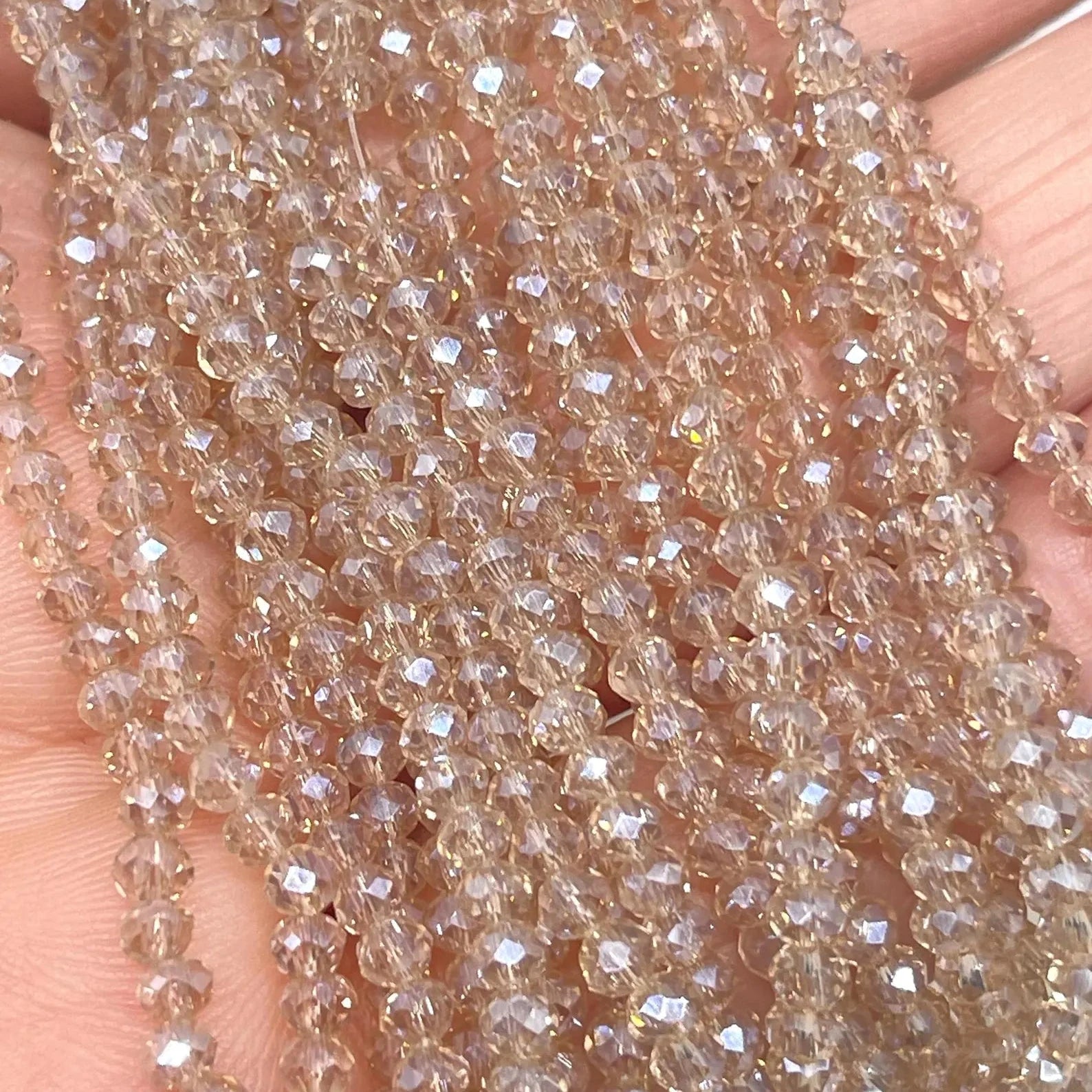 Glasperlen 3mm - Hell Beige ab
