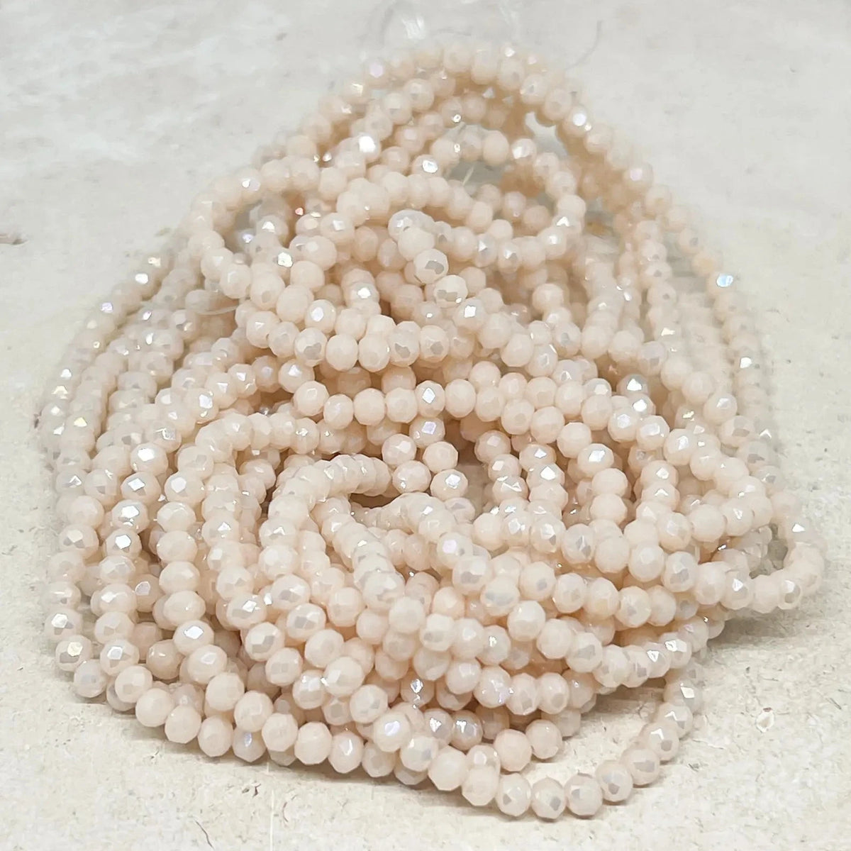Glasperlen 3mm - Hell Beige Opak