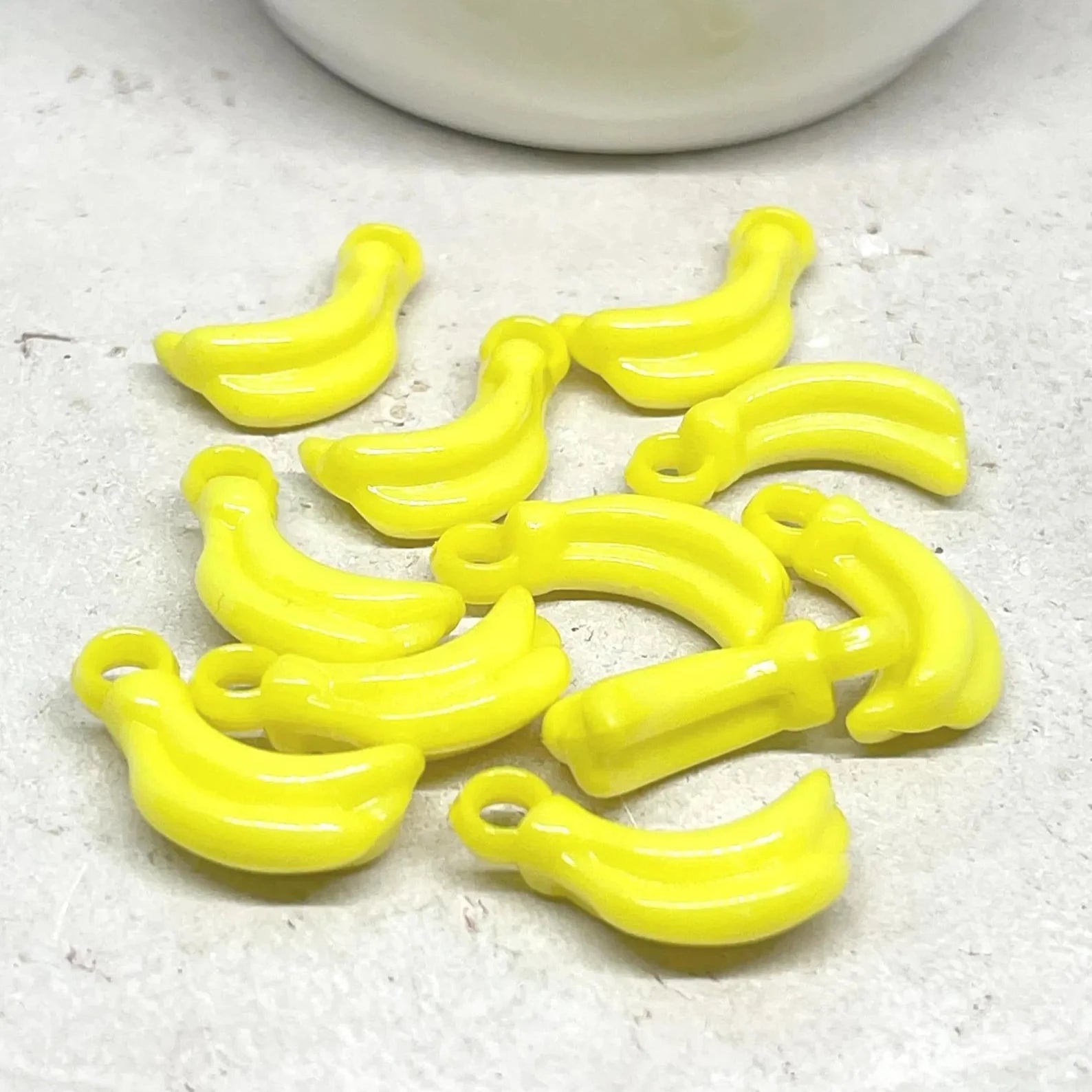 Banane Anhänger aus Acryl, 10 St. Charm Banane
