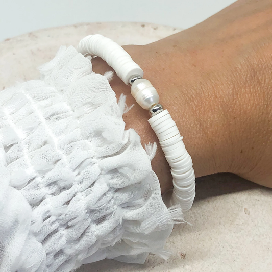 Armband mit Heishi Perlen Surfer Armband - Weiß-Silber