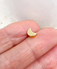 10 St. Messing Perlen Mond, vergoldete Perlen 7mm x 5,5mm x 2,5mm