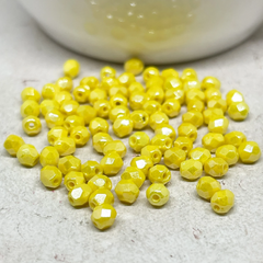 100 St. Böhmische Glasschliffperlen 4mm, Glasperlen Gelb Opak