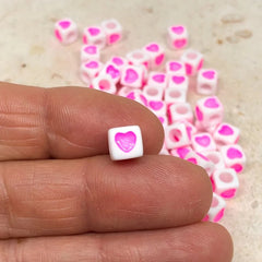 50 St. Würfel Perlen mit Herz 7mm x 7mm