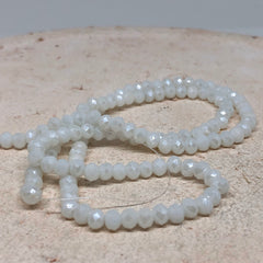 Kristallperlen 4mm 125 St., Glasschliffperlen Weiß,  facettierte Perlen weiß, ein Strang weiße Perlen 4mm