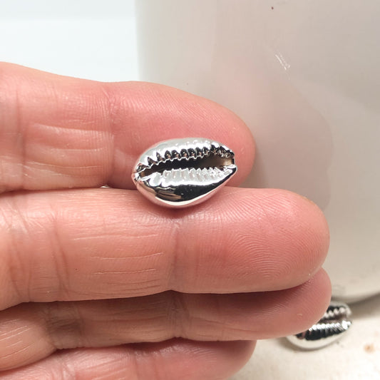 3 St. Cauri Muschel, Verbinder Muschel, Muschelschmuck, Silberfarbene Muschel